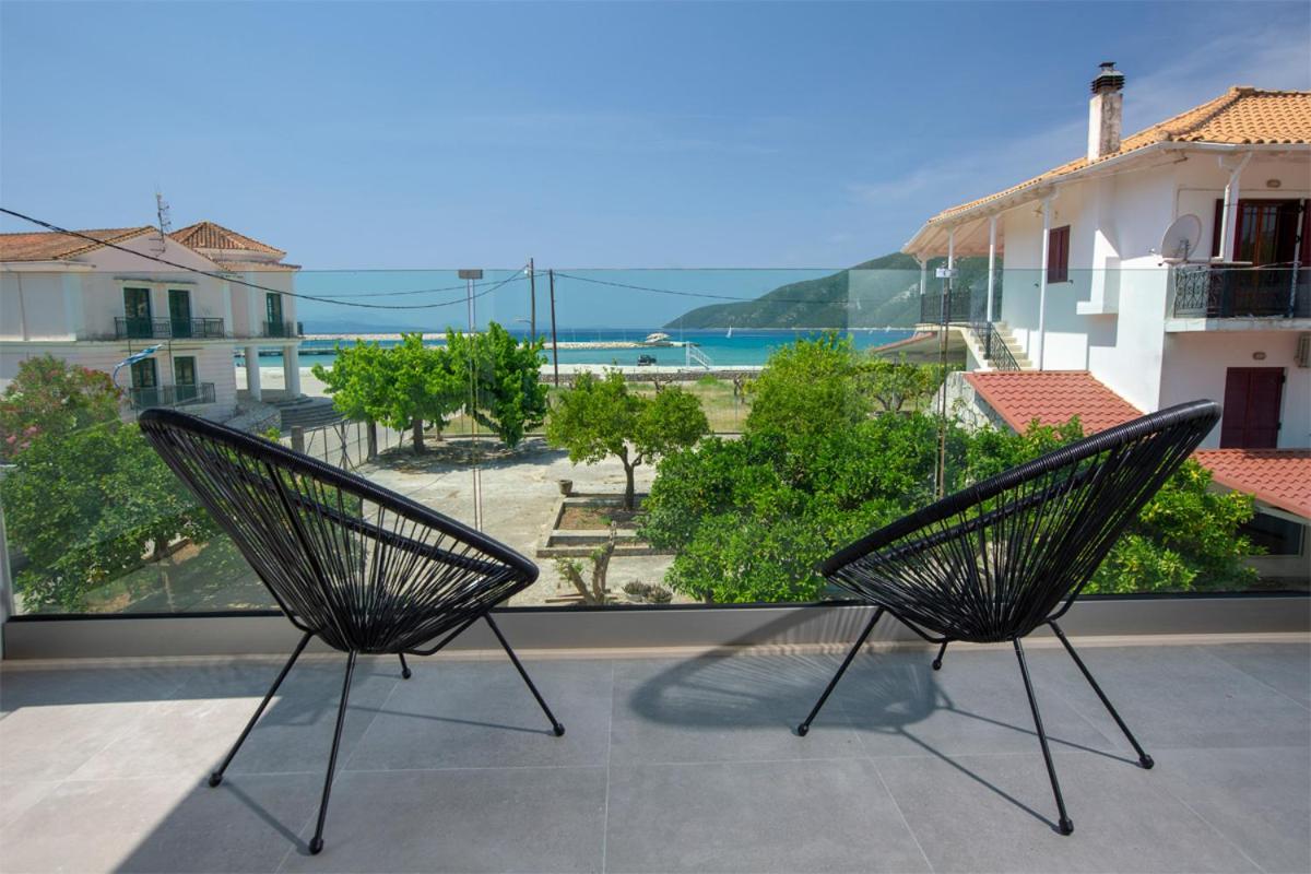 Seascape Villas Vassiliki - Beachfront Villas 외부 사진