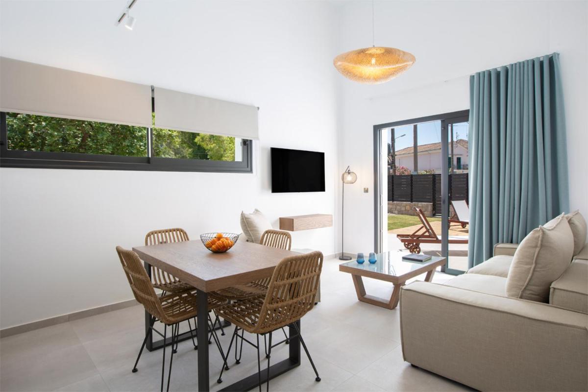 Seascape Villas Vassiliki - Beachfront Villas 외부 사진