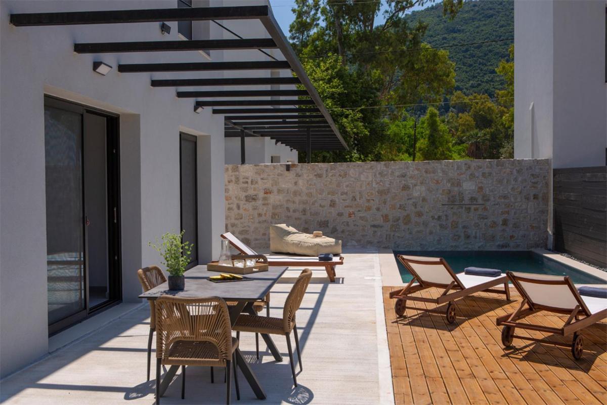 Seascape Villas Vassiliki - Beachfront Villas 외부 사진