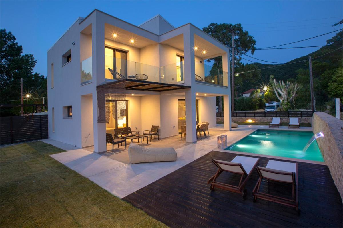 Seascape Villas Vassiliki - Beachfront Villas 외부 사진