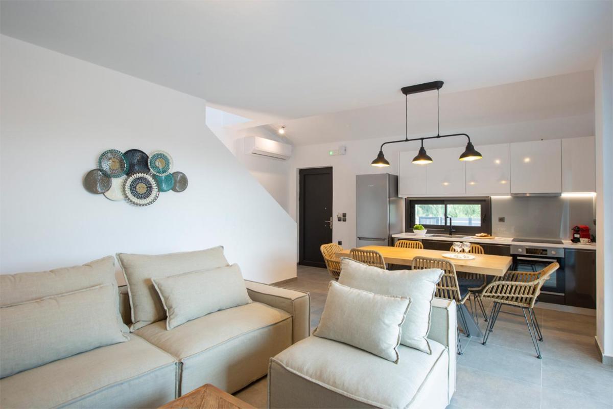 Seascape Villas Vassiliki - Beachfront Villas 외부 사진